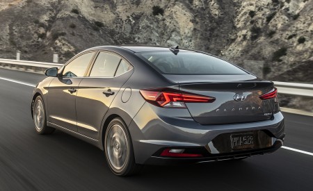 2019 Hyundai Elantra Rear Three-Quarter Wallpapers 450x275 (4)