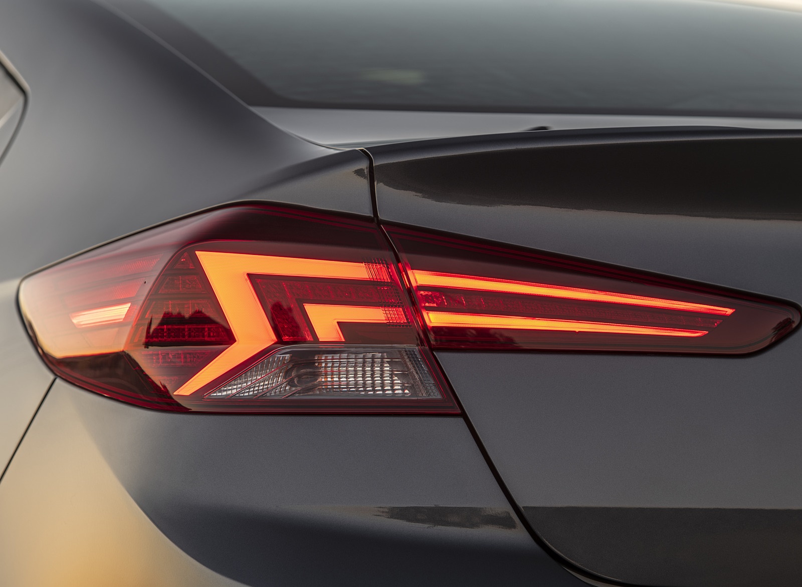 2019 Hyundai Elantra Tail Light Wallpapers #14 of 27