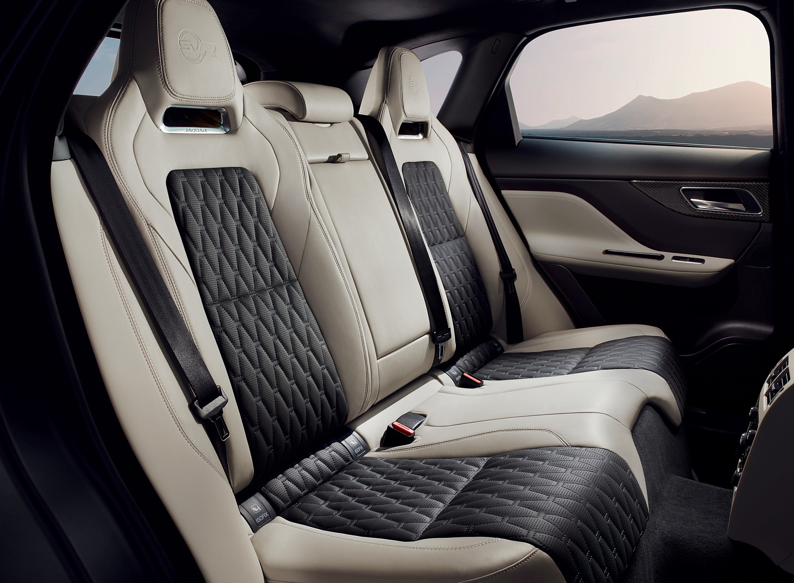 2019 Jaguar F-PACE SVR Interior Rear Seats Wallpapers #96 of 102