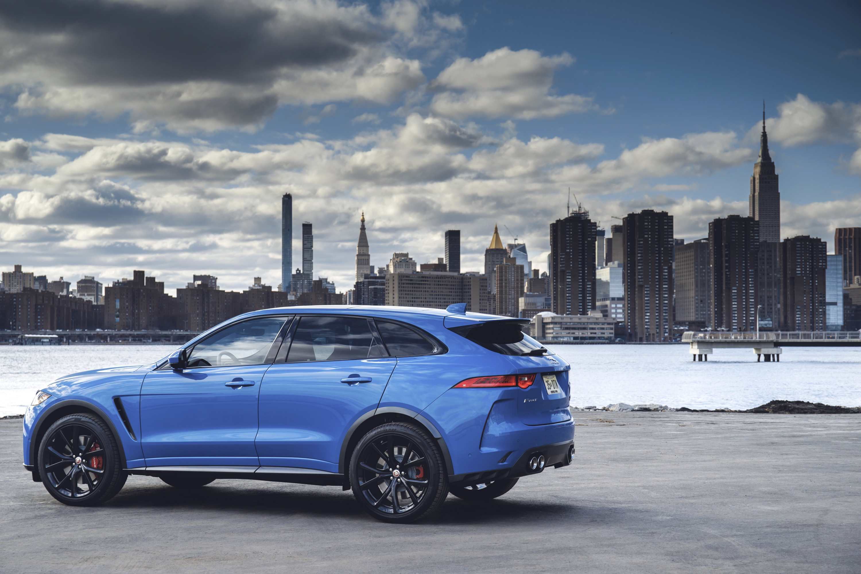 2019 Jaguar F-PACE SVR Rear Wallpapers #58 of 102