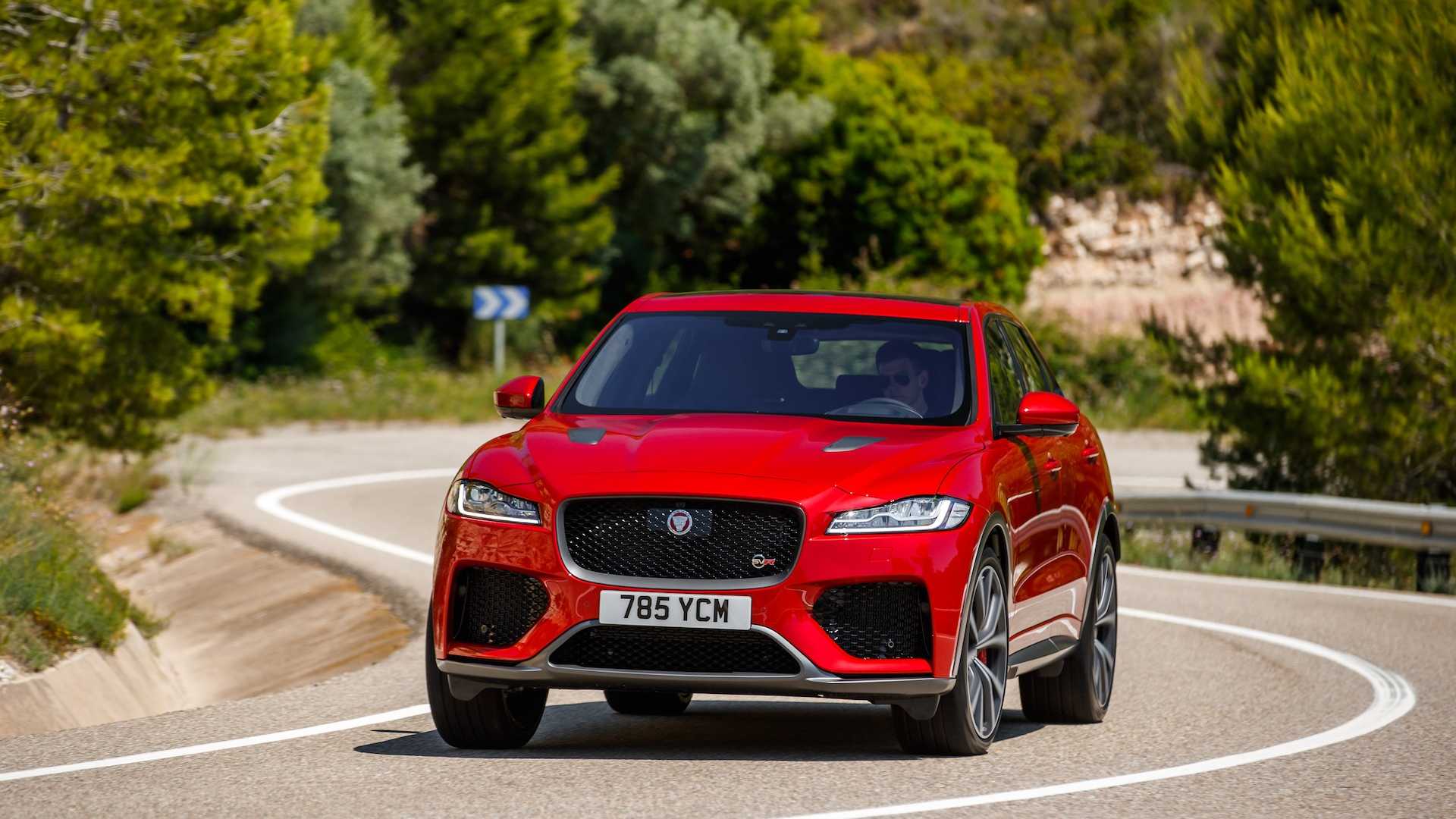 2019 Jaguar F-Pace SVR (Color: Firenze Red) Front Wallpapers #24 of 102