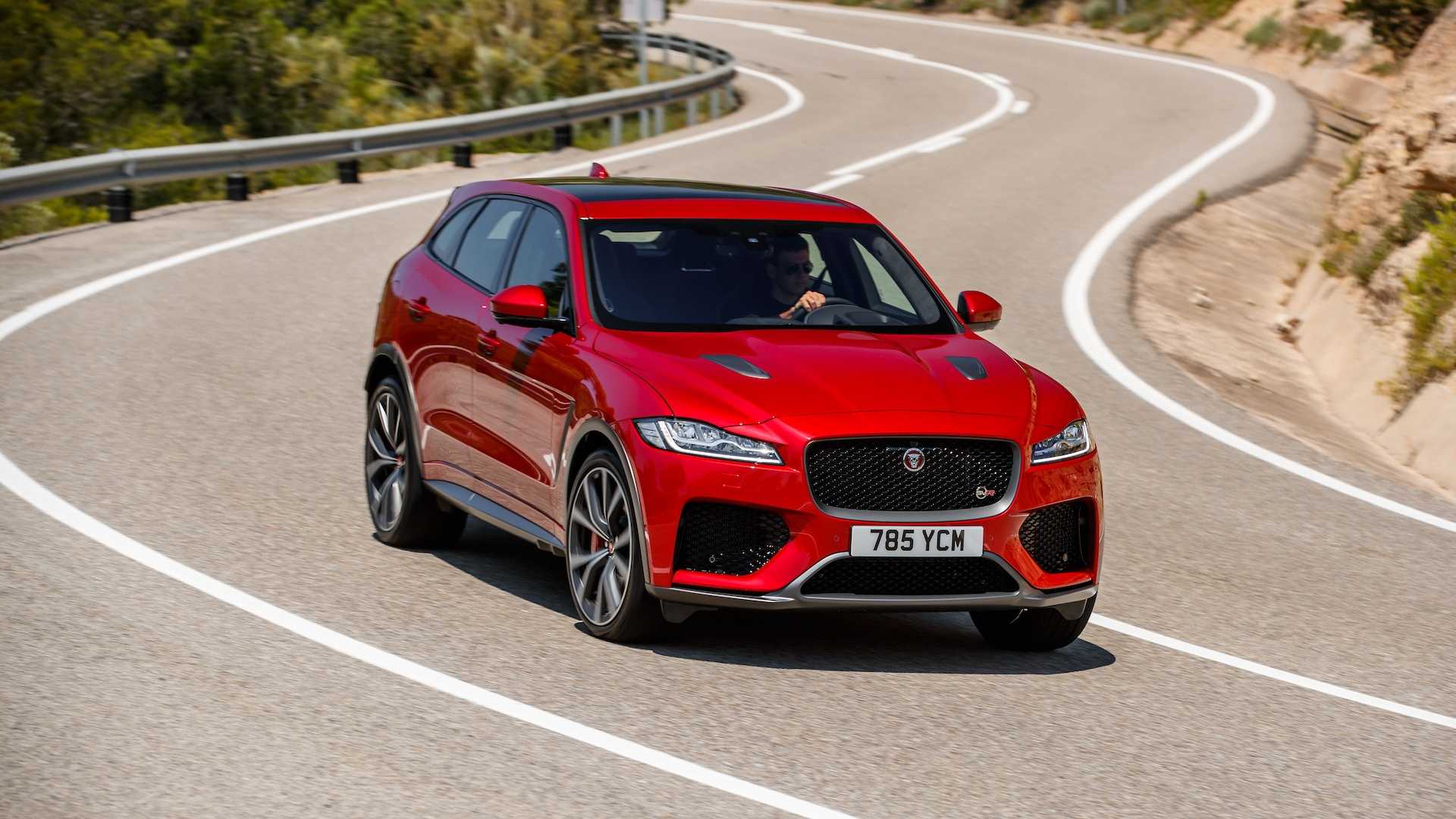 2019 Jaguar F-Pace SVR (Color: Firenze Red) Front Wallpapers #16 of 102