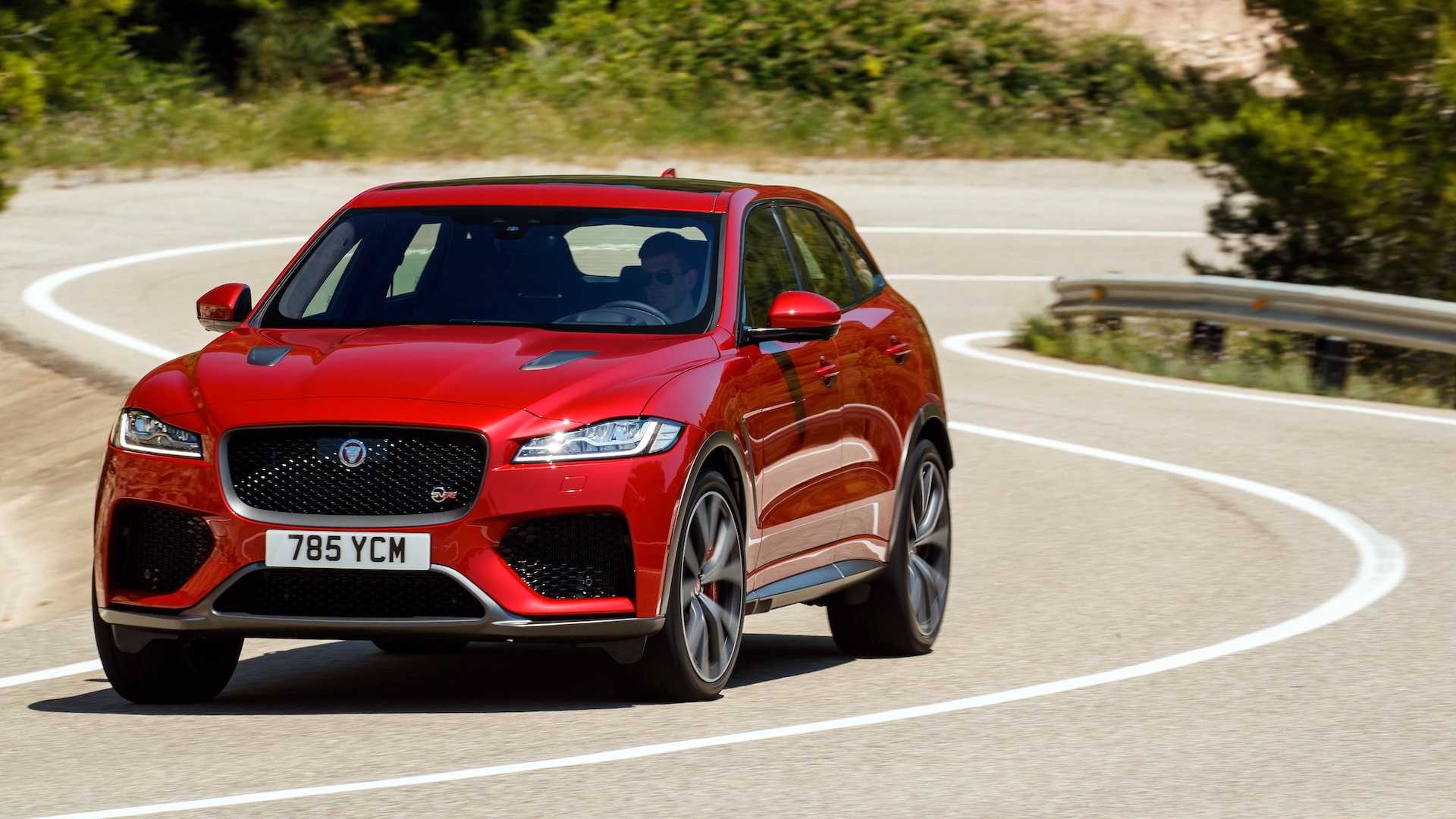 2019 Jaguar F-Pace SVR (Color: Firenze Red) Front Wallpapers #8 of 102