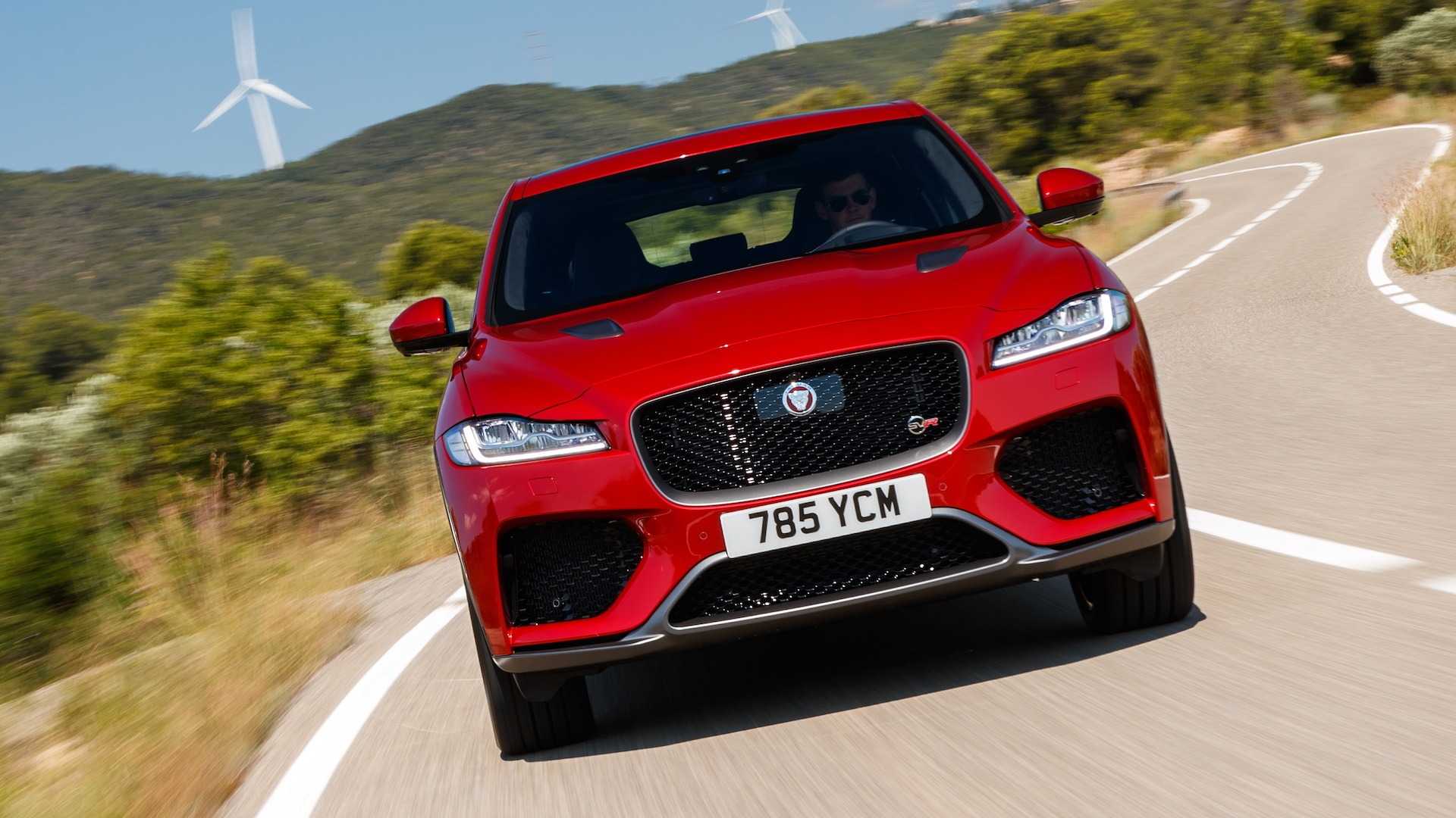 2019 Jaguar F-Pace SVR (Color: Firenze Red) Front Wallpapers #9 of 102