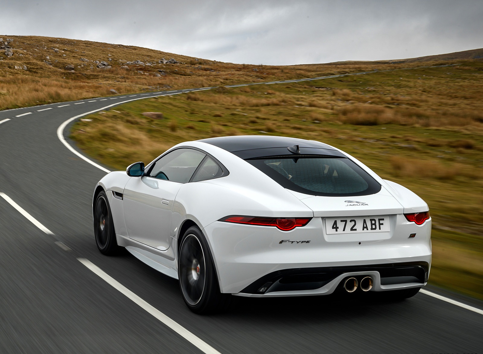 2019 Jaguar F-Type Chequered Flag Edition Rear Wallpapers #5 of 18