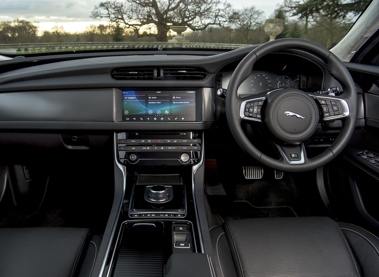 2019 Jaguar XF Sportbrake 20d AWD R-Sport Interior Cockpit Wallpapers #48 of 51