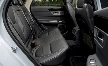 2019 Jaguar XF Sportbrake 20d AWD R-Sport Interior Rear Seats Wallpapers 450x275 (47)
