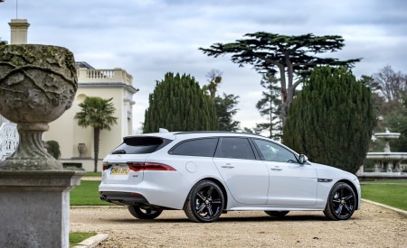 2019 Jaguar XF Sportbrake 20d AWD R-Sport Rear Three-Quarter Wallpapers 450x275 (31)