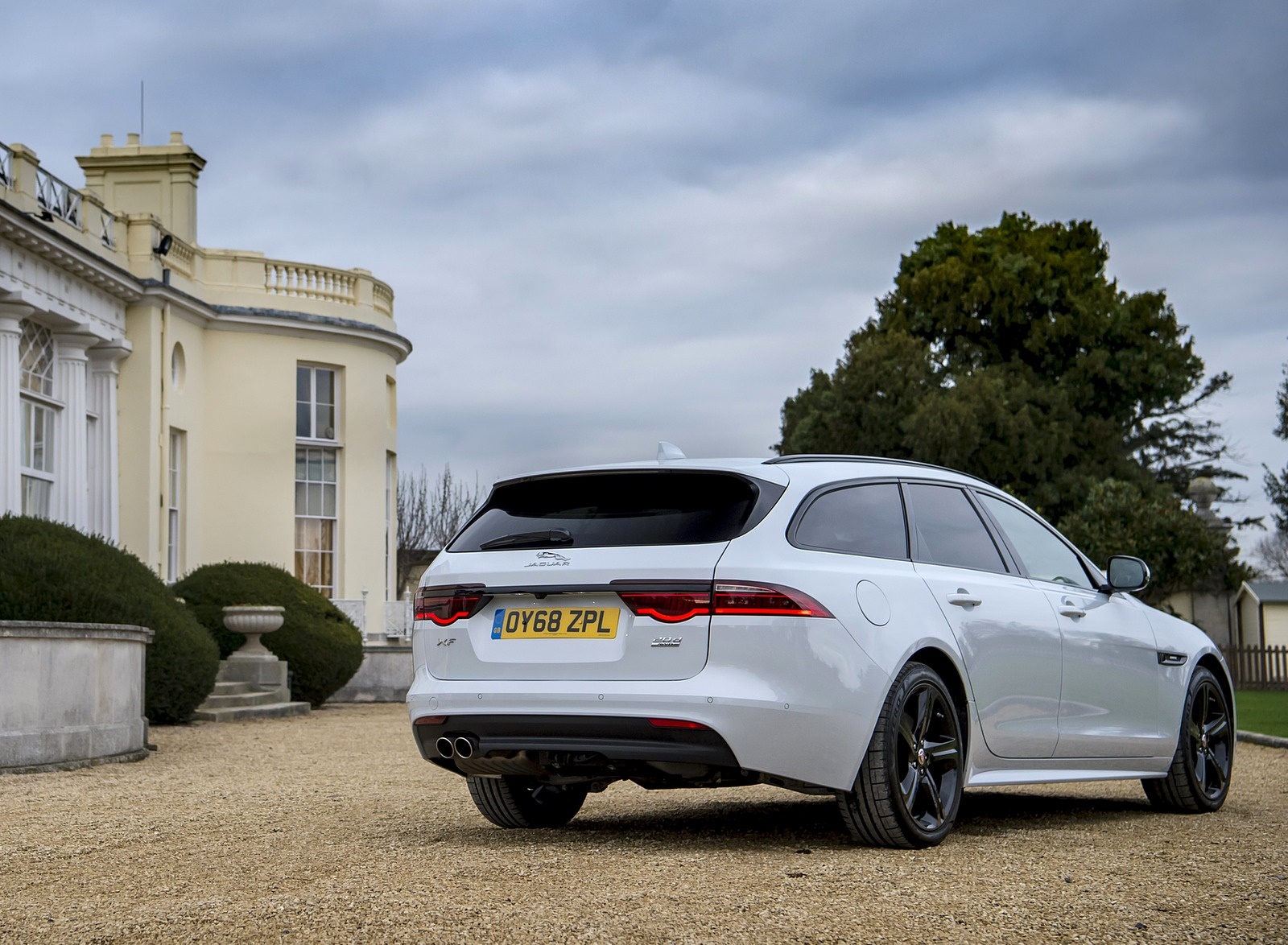 2019 Jaguar XF Sportbrake 20d AWD R-Sport Rear Three-Quarter Wallpapers #23 of 51