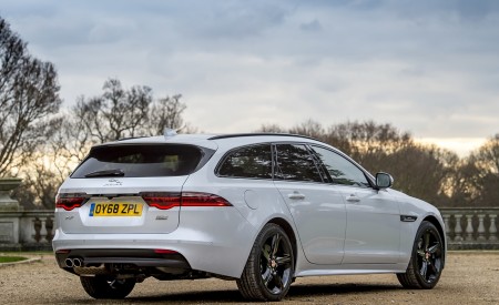 2019 Jaguar XF Sportbrake 20d AWD R-Sport Rear Three-Quarter Wallpapers 450x275 (33)