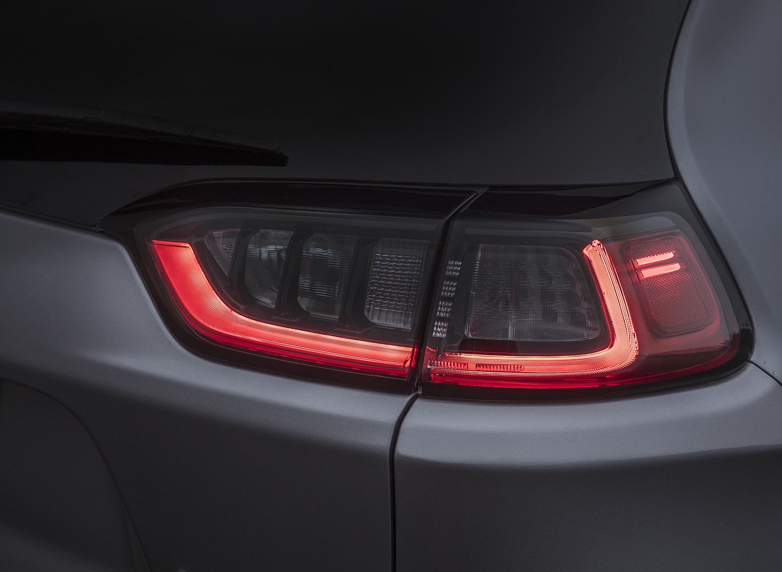 2019 Jeep Cherokee Limited Tail Light Wallpapers #64 of 75