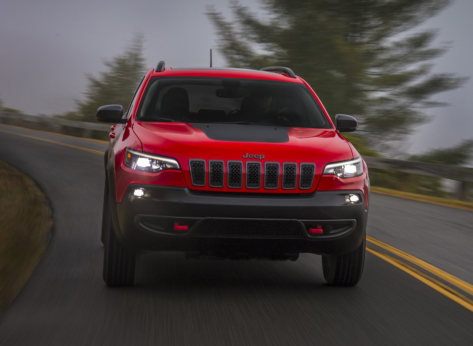 2019 Jeep Cherokee Trailhawk Front Wallpapers #10 of 75