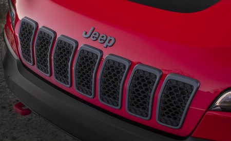 2019 Jeep Cherokee Trailhawk Grill Wallpapers 450x275 (36)