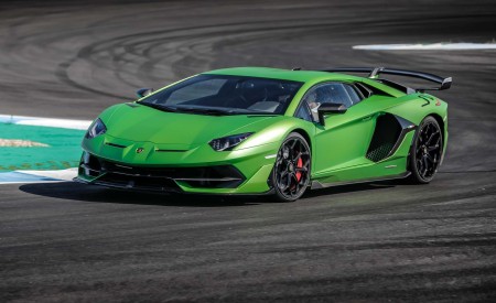 2019 Lamborghini Aventador SVJ Front Three-Quarter Wallpapers 450x275 (11)