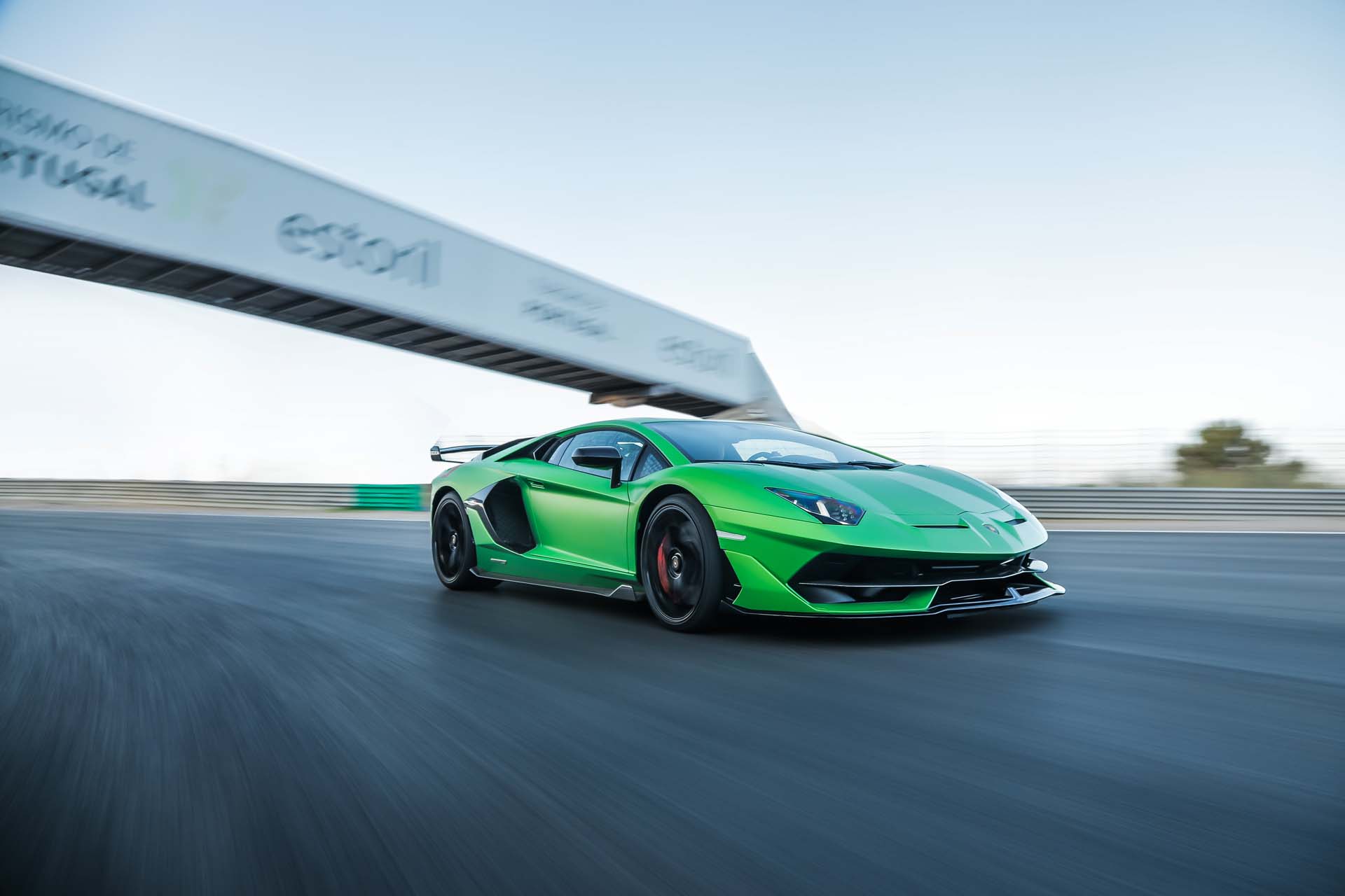 2019 Lamborghini Aventador SVJ Front Three-Quarter Wallpapers #2 of 241