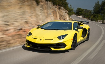 2019 Lamborghini Aventador SVJ Front Three-Quarter Wallpapers 450x275 (198)