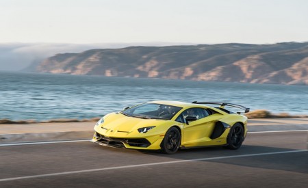 2019 Lamborghini Aventador SVJ Front Three-Quarter Wallpapers 450x275 (206)