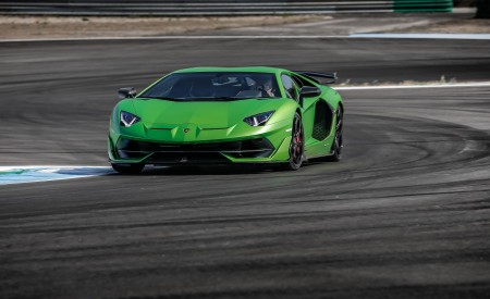 2019 Lamborghini Aventador SVJ Front Wallpapers 450x275 (149)