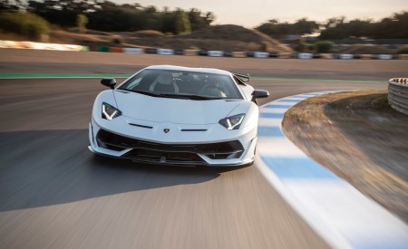 2019 Lamborghini Aventador SVJ Front Wallpapers 450x275 (237)