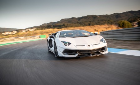 2019 Lamborghini Aventador SVJ Front Wallpapers 450x275 (221)