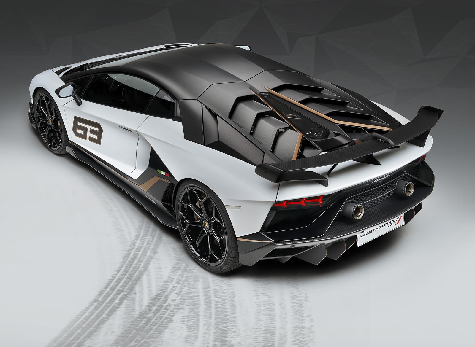 2019 Lamborghini Aventador SVJ Rear Three-Quarter Wallpapers #175 of 241