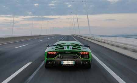 2019 Lamborghini Aventador SVJ Rear Wallpapers 450x275 (50)