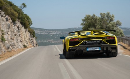 2019 Lamborghini Aventador SVJ Rear Wallpapers 450x275 (211)