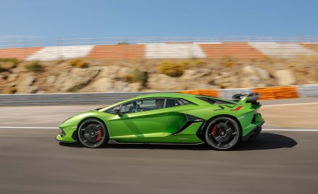 2019 Lamborghini Aventador SVJ Side Wallpapers 450x275 (51)