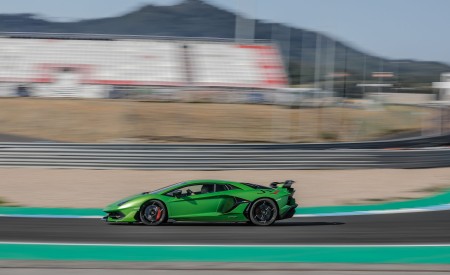 2019 Lamborghini Aventador SVJ Side Wallpapers 450x275 (143)