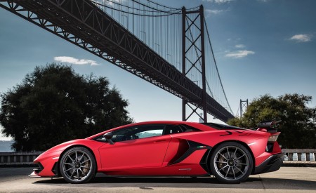 2019 Lamborghini Aventador SVJ Side Wallpapers 450x275 (122)