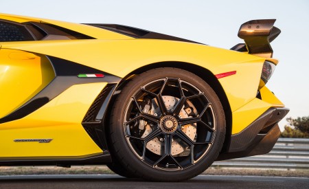 2019 Lamborghini Aventador SVJ Wheel Wallpapers 450x275 (100)