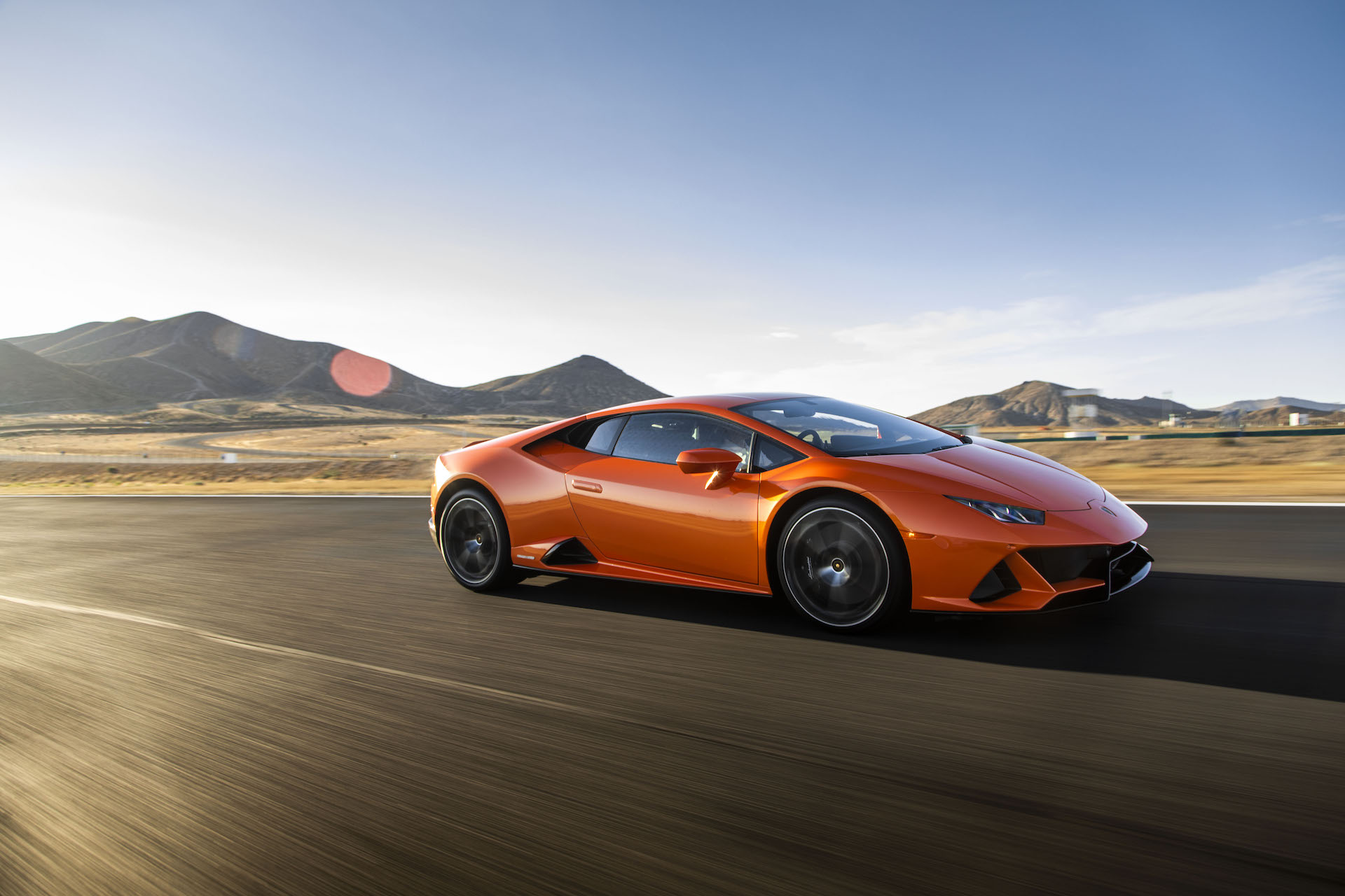 2019 Lamborghini Huracán EVO (Color: Orange) Front Three-Quarter Wallpapers #19 of 177