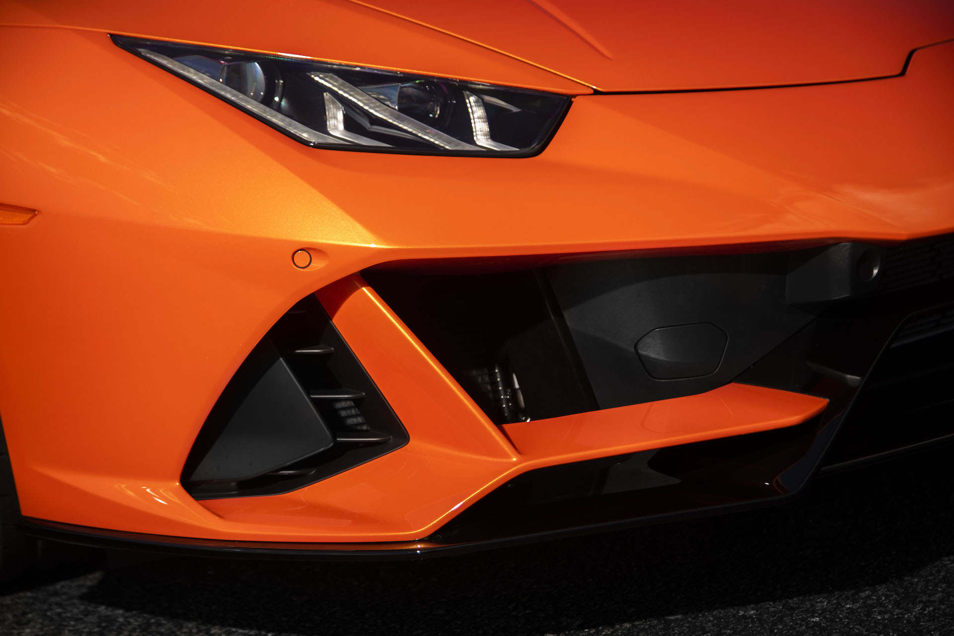 2019 Lamborghini Huracán EVO (Color: Orange) Headlight Wallpapers #43 of 177