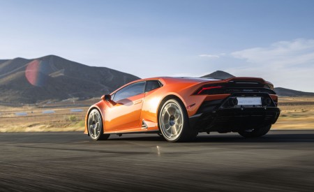 2019 Lamborghini Huracán EVO (Color: Orange) Rear Three-Quarter Wallpapers 450x275 (26)