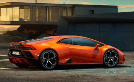 2019 Lamborghini Huracán EVO Side Wallpapers 450x275 (168)