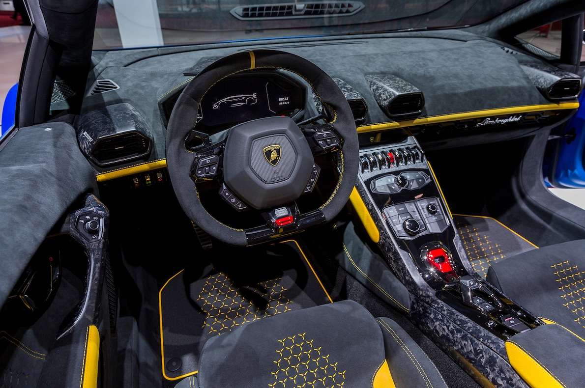 2019 Lamborghini Huracán Performante Spyder Interior Steering Wheel Wallpapers #51 of 96