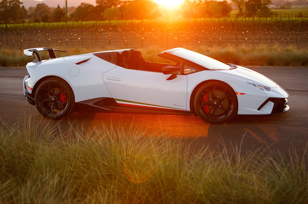 2019 Lamborghini Huracán Performante Spyder Side Wallpapers #39 of 96