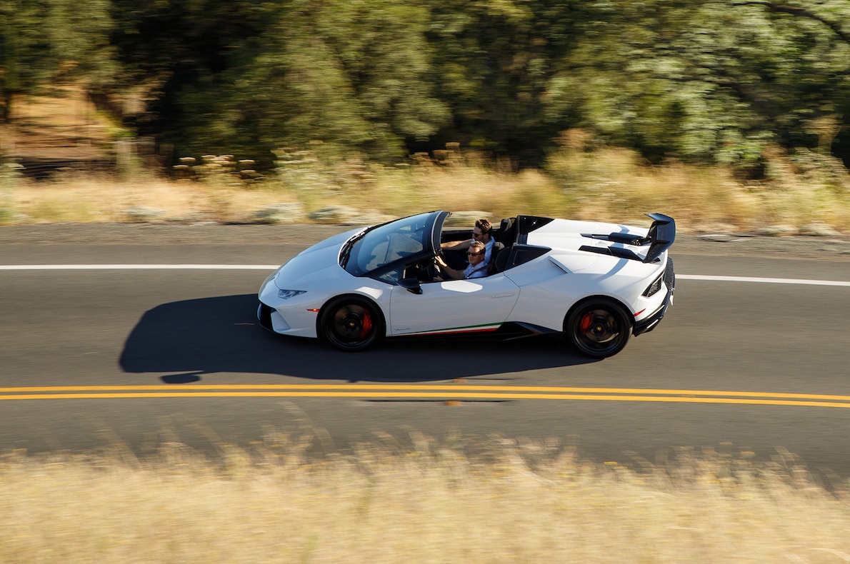 2019 Lamborghini Huracán Performante Spyder Side Wallpapers #29 of 96