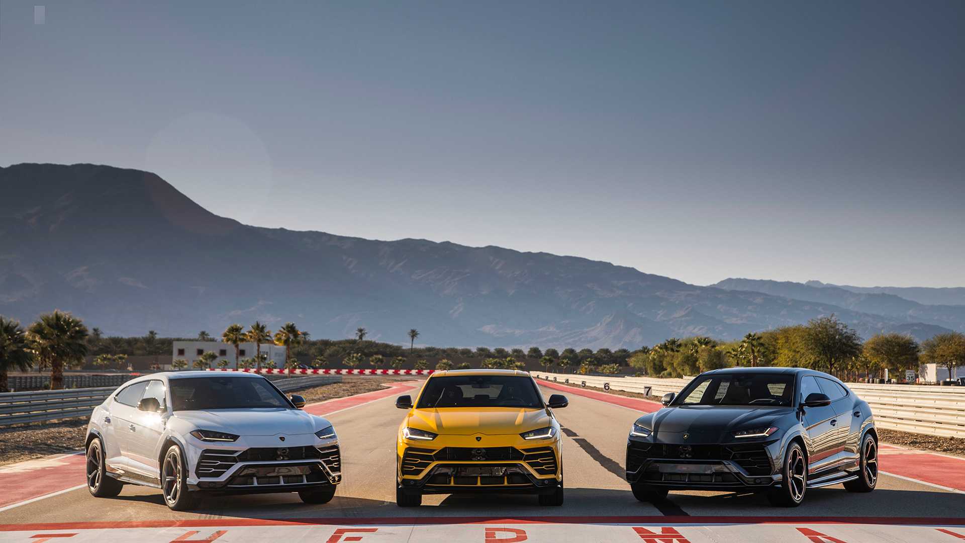2019 Lamborghini Urus Front Three-Quarter Wallpapers #90 of 195