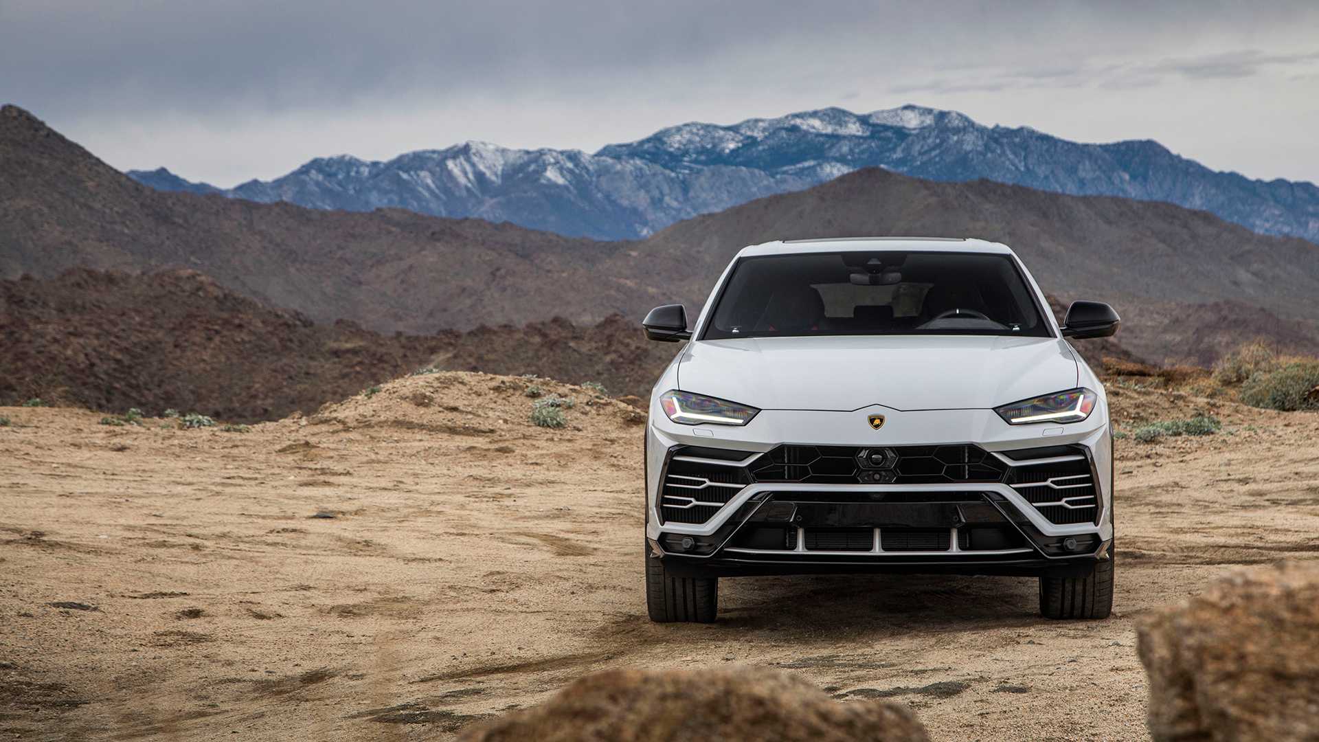 2019 Lamborghini Urus Front Wallpapers #69 of 195