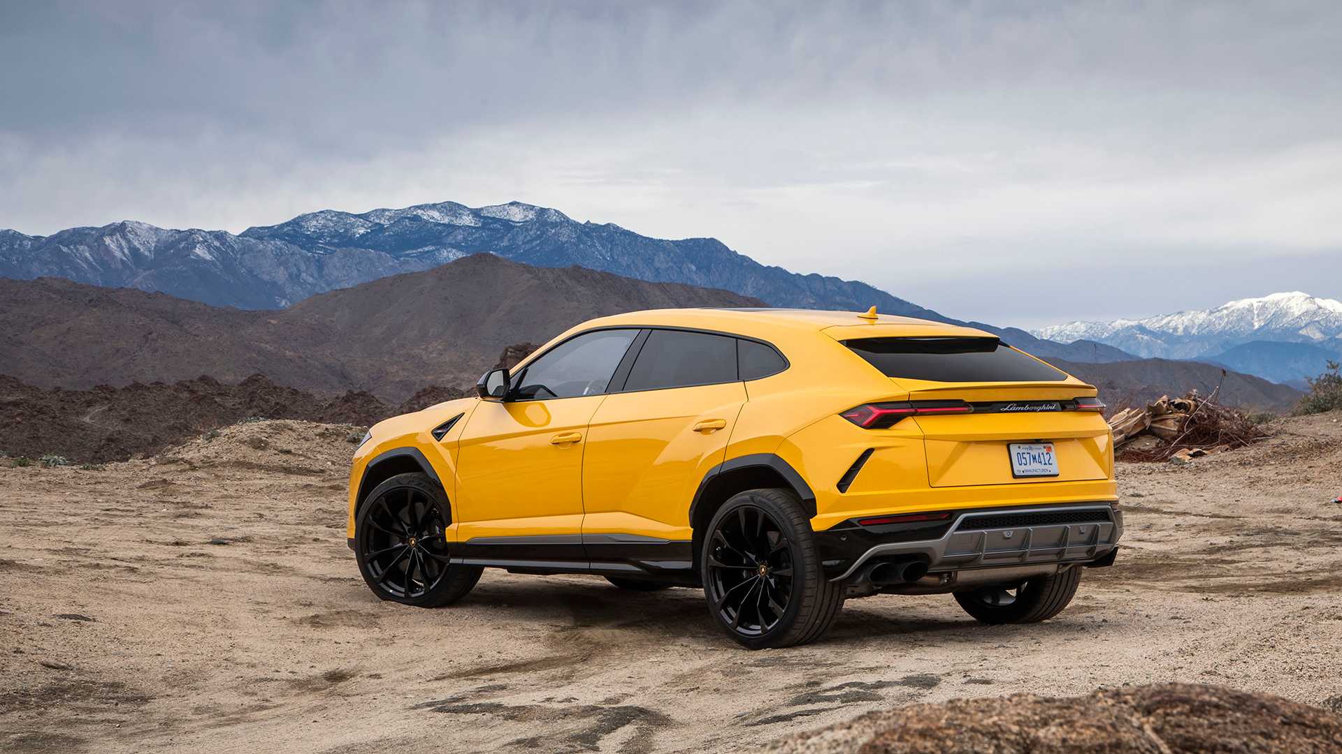 2019 Lamborghini Urus Rear Three-Quarter Wallpapers #18 of 195