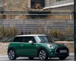 2019 MINI Cooper 3-Door 60 Years Edition Front Three-Quarter Wallpapers 150x120 (35)