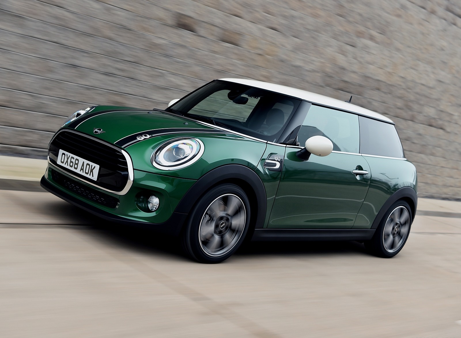 2019 MINI Cooper 3-Door 60 Years Edition Front Three-Quarter Wallpapers (7)