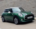 2019 MINI Cooper 3-Door 60 Years Edition Front Three-Quarter Wallpapers 150x120