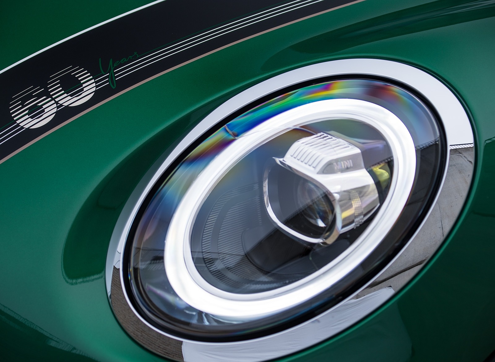 2019 MINI Cooper 3-Door 60 Years Edition Headlight Wallpapers #48 of 71