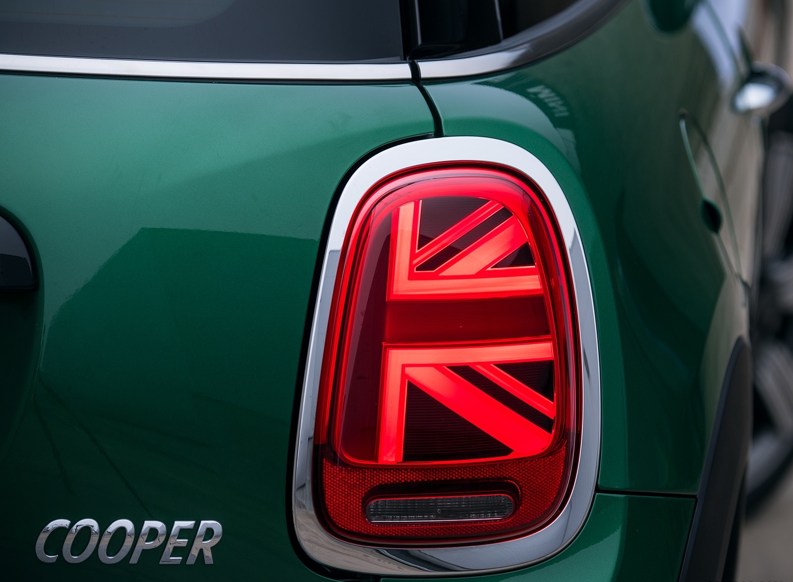 2019 MINI Cooper 3-Door 60 Years Edition Tail Light Wallpapers #54 of 71