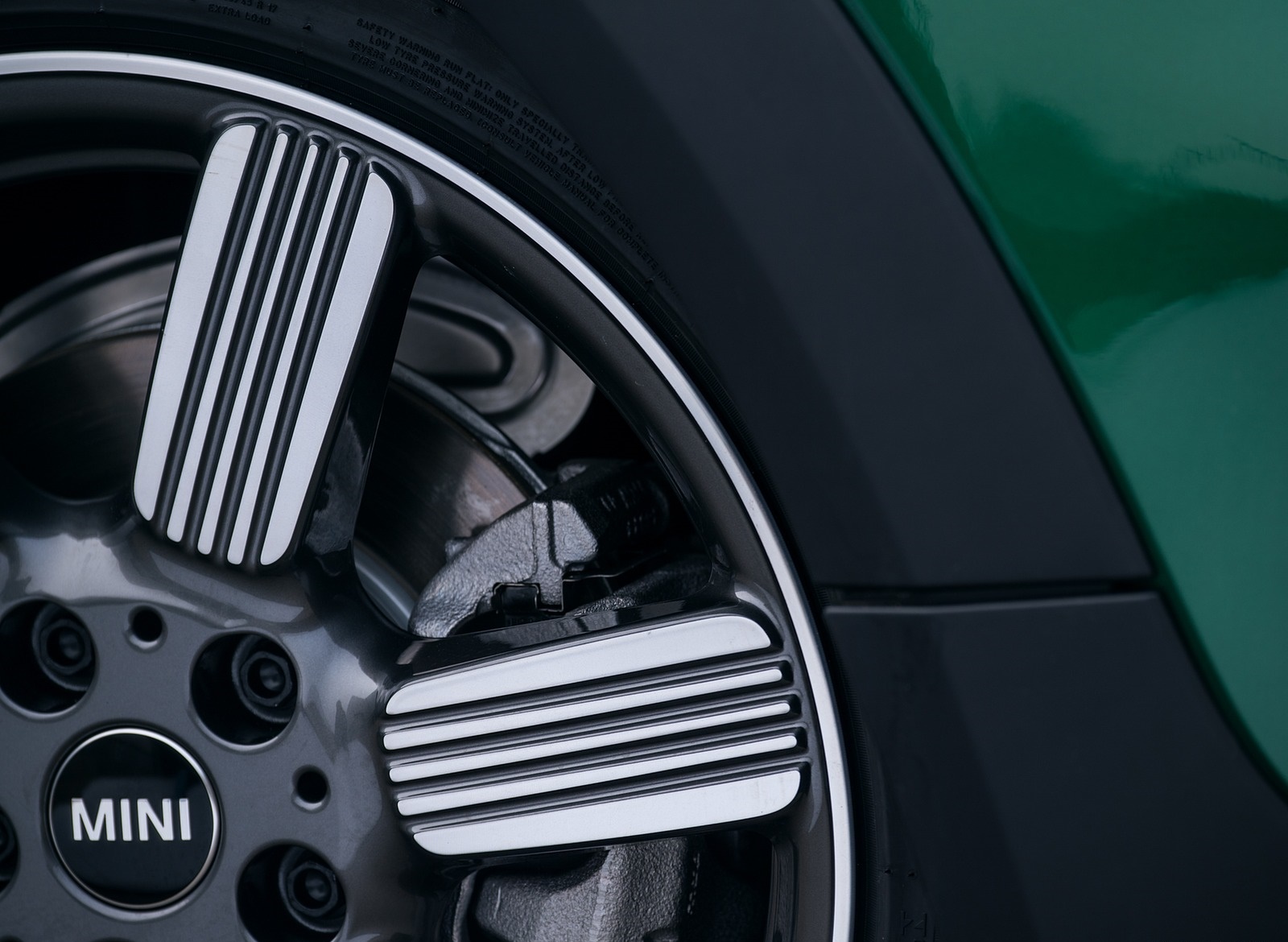 2019 MINI Cooper 3-Door 60 Years Edition Wheel Wallpapers #60 of 71
