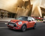 2019 MINI Hardtop 2 Door Front Three-Quarter Wallpapers 150x120