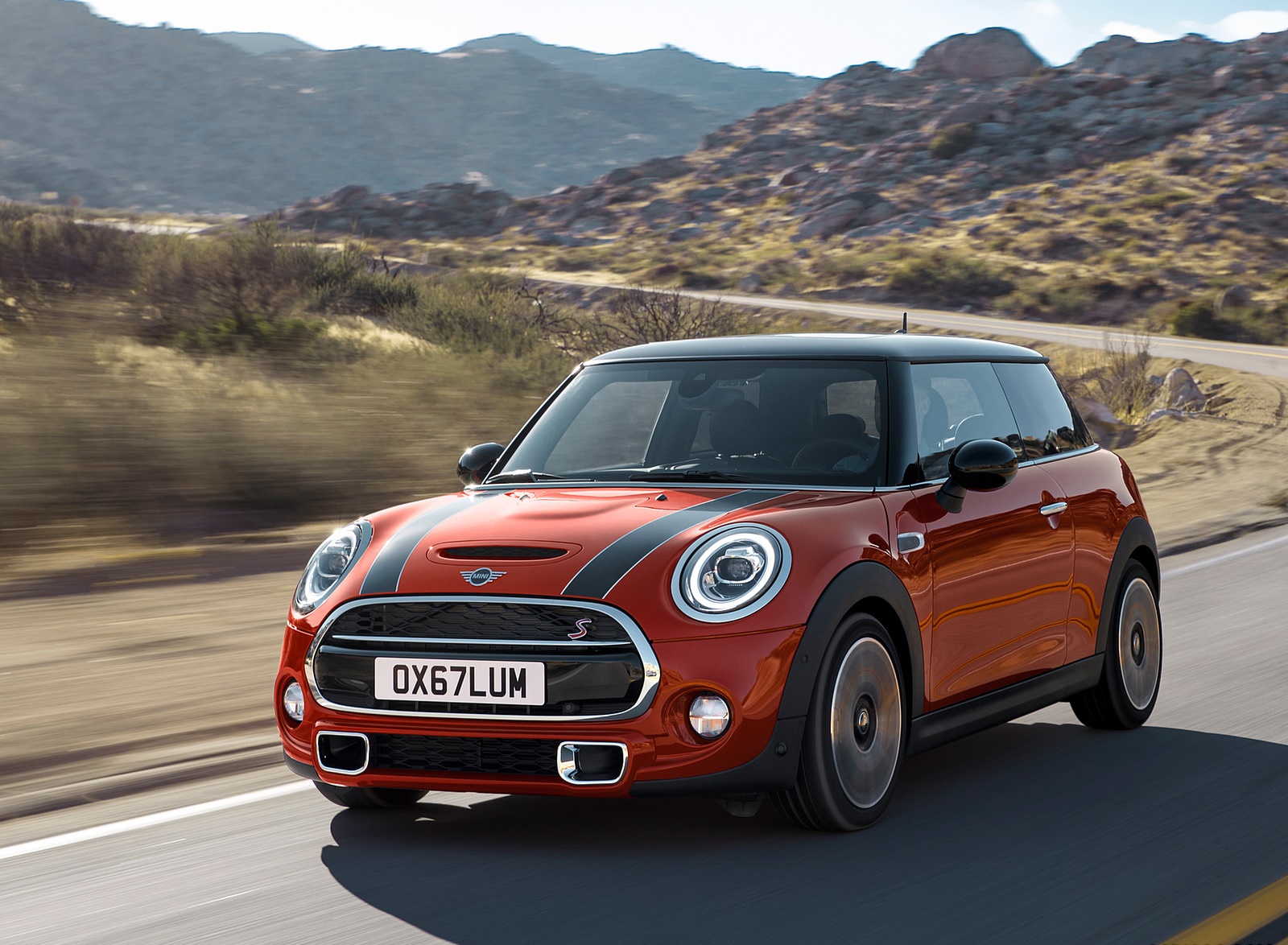 2019 MINI Hardtop 2 Door Front Three-Quarter Wallpapers #19 of 84