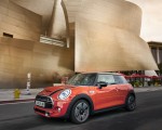 2019 MINI Hardtop 2 Door Front Three-Quarter Wallpapers 150x120